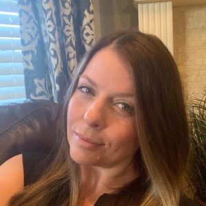 Meet your Posher, Kelli